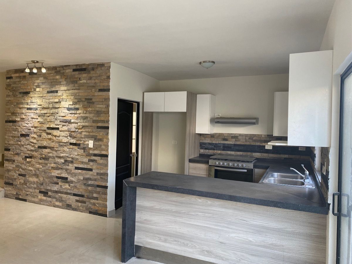 Casa em Cumbres Provenza, García, foto 8 de 39
