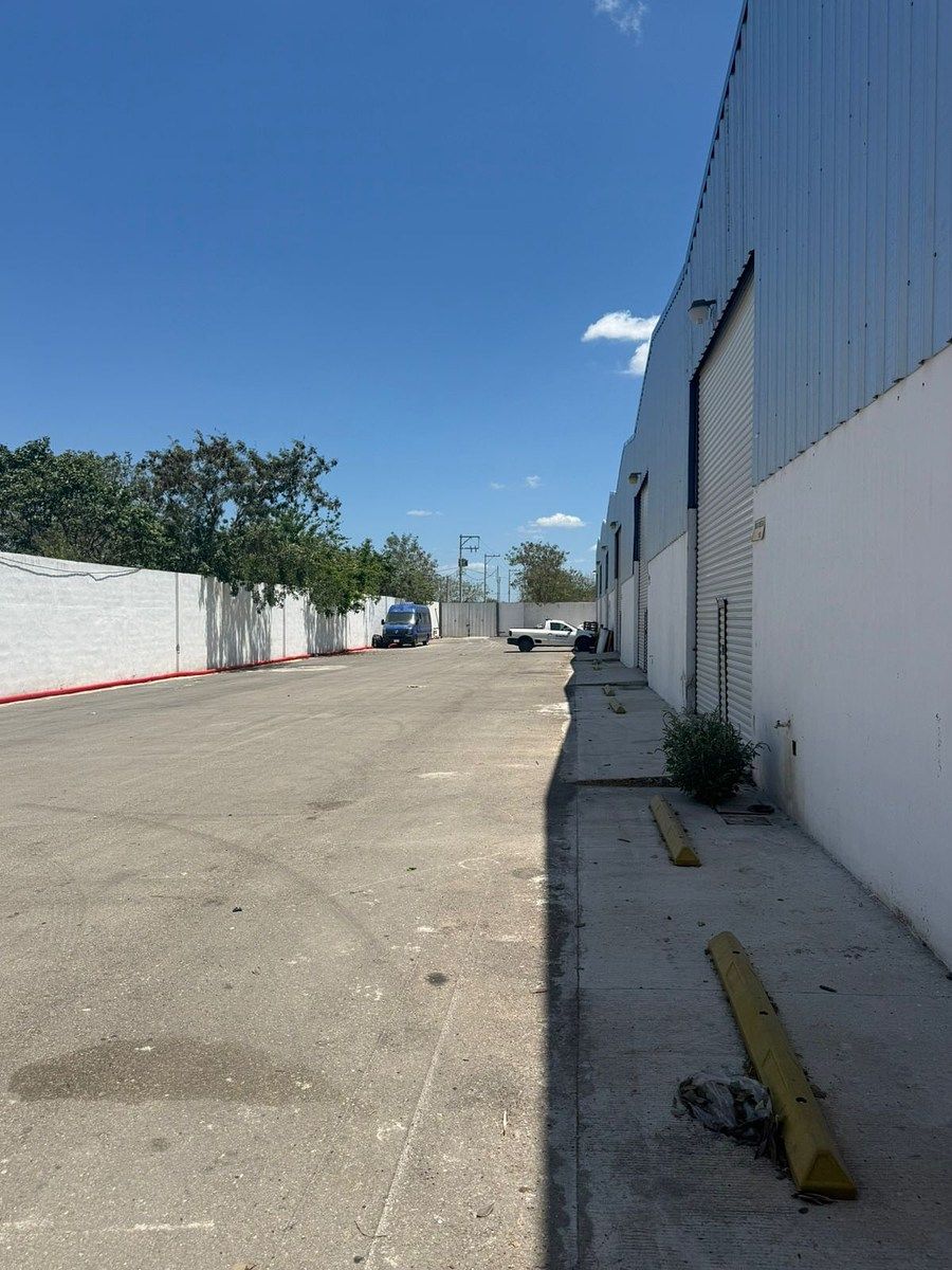 Commercial Storage Unit in Los Héroes, Mérida, photo 2 of 6