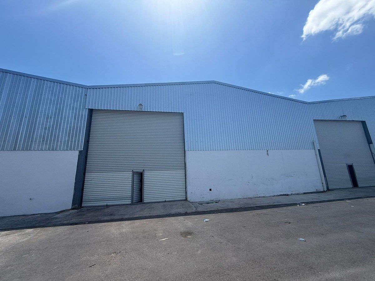 WAREHOUSE FOR RENT 1 MIN FROM PERIFERICO ORIENTE, photo 1 of 6