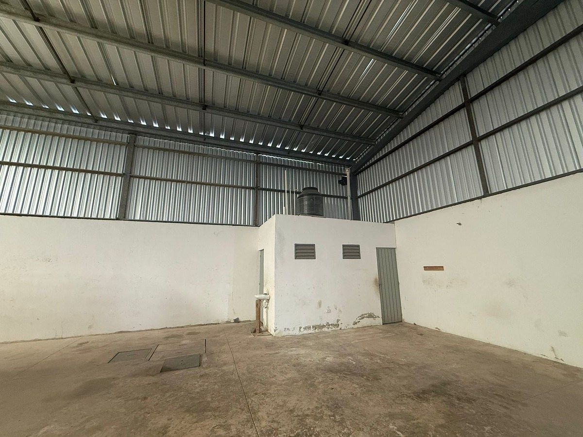Commercial Storage Unit in Los Héroes, Mérida, photo 5 of 6