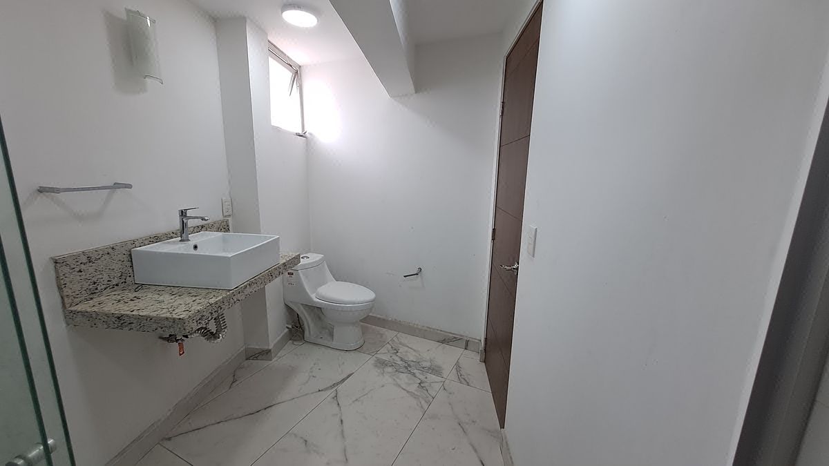 Apartment in Arcos Vallarta, Guadalajara, photo 12 of 27
