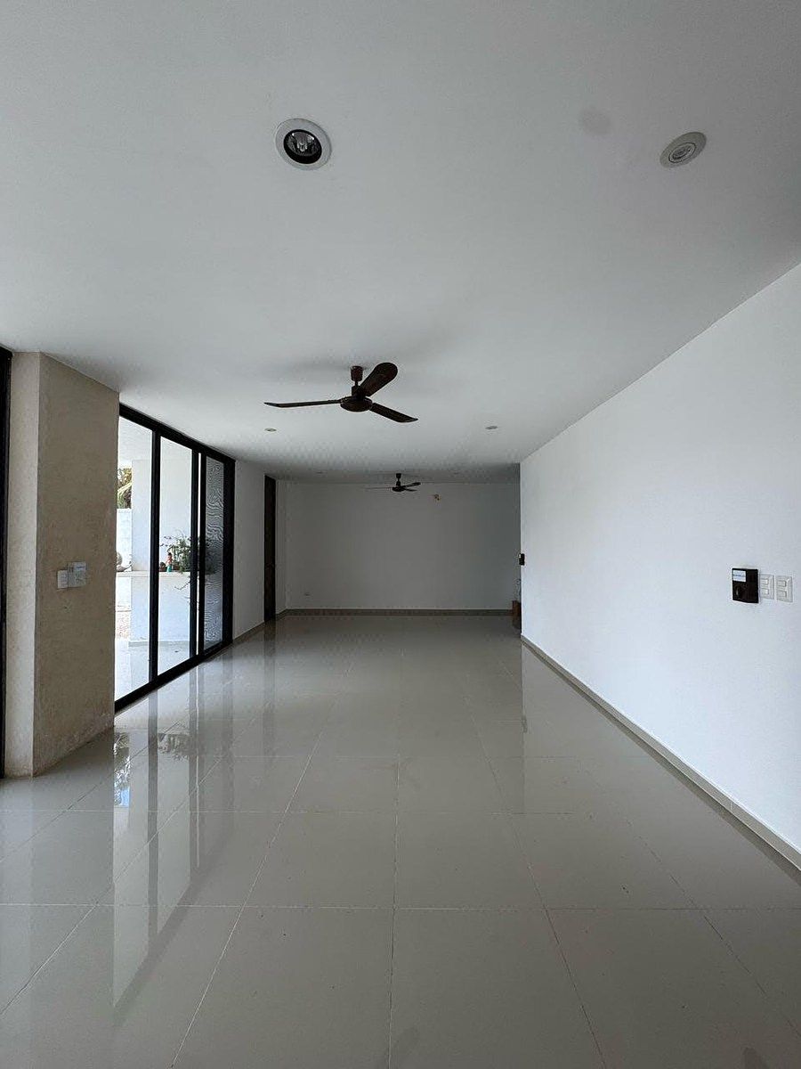 Casa em Conkal, Conkal, foto 3 de 49