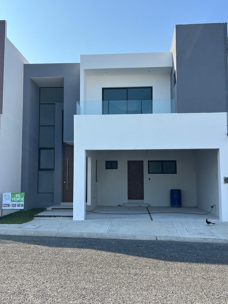 CASA EN VENTA EN LOMAS DE LA RIOJA -RIVIERA VERACRUZANA, foto 1 de 26