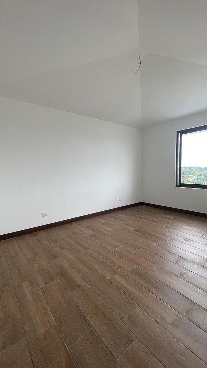 Casa en Condominio en Zona 16, Guatemala, foto 5 de 13