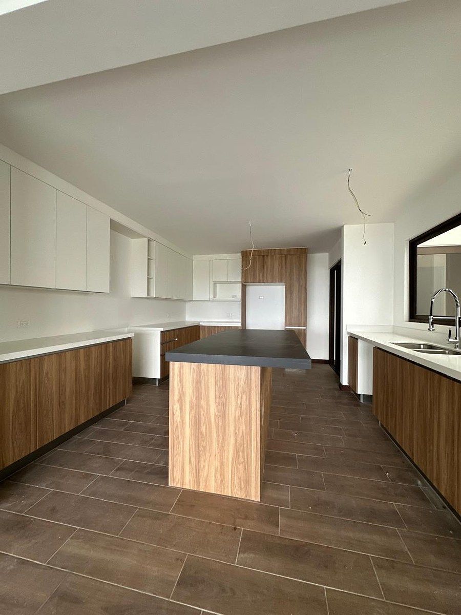 Casa en Condominio en Zona 16, Guatemala, foto 8 de 13