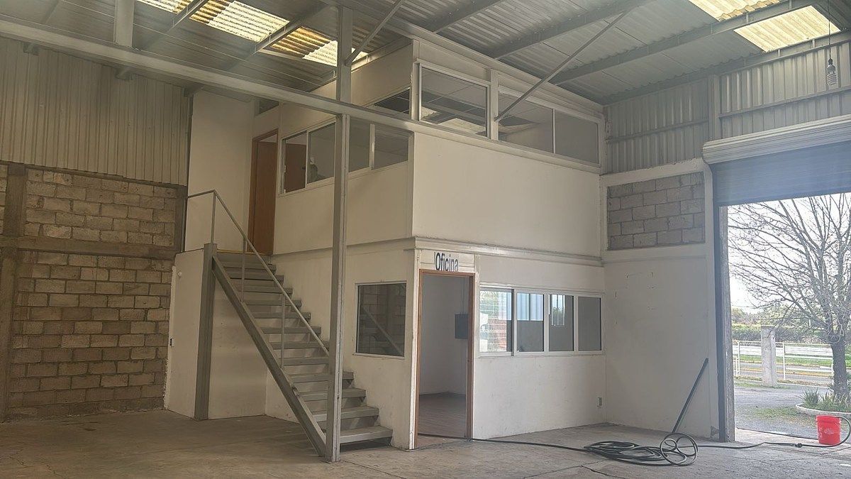 RENTA DE BODEGA EN CORREGIDORA, foto 1 de 8