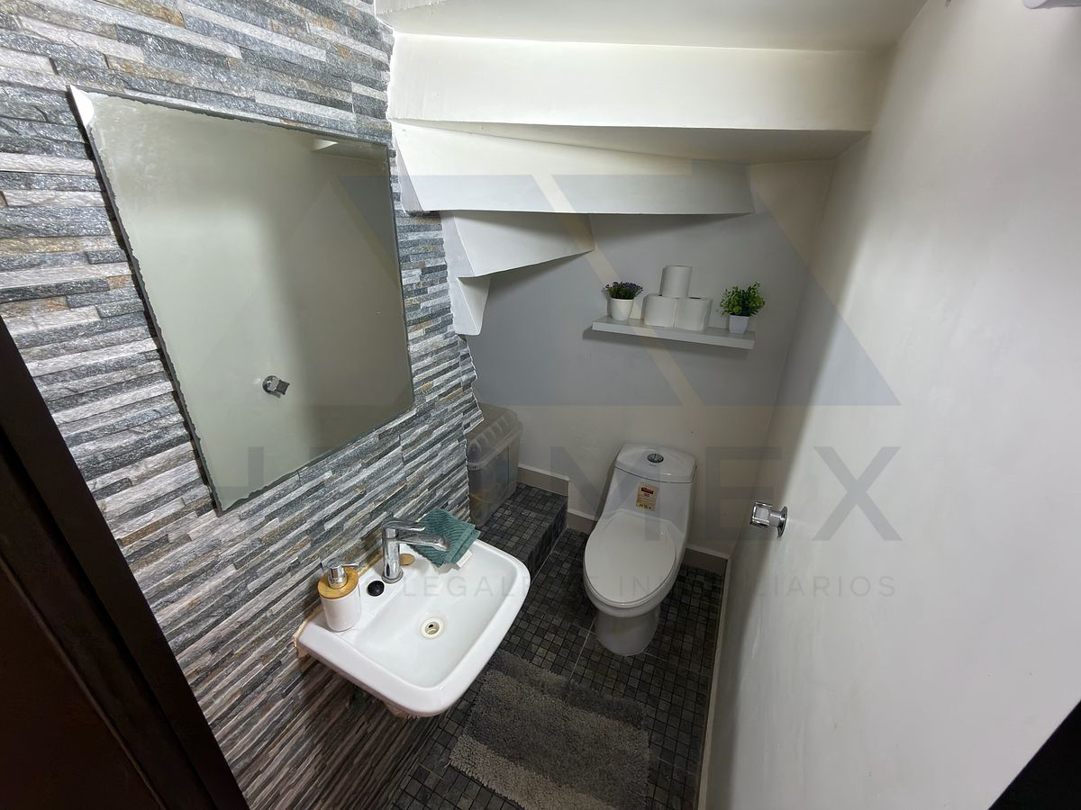 Medio Baño de Planta Baja, foto 22 de 40