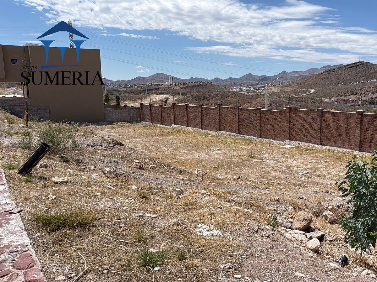 Se vende terreno en altozano, foto 1 de 1