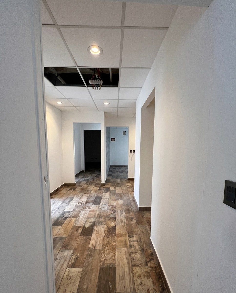 Local / Oficinas en Renta — 100 m² | Centrito Valle, San Pedro, foto 1 de 10