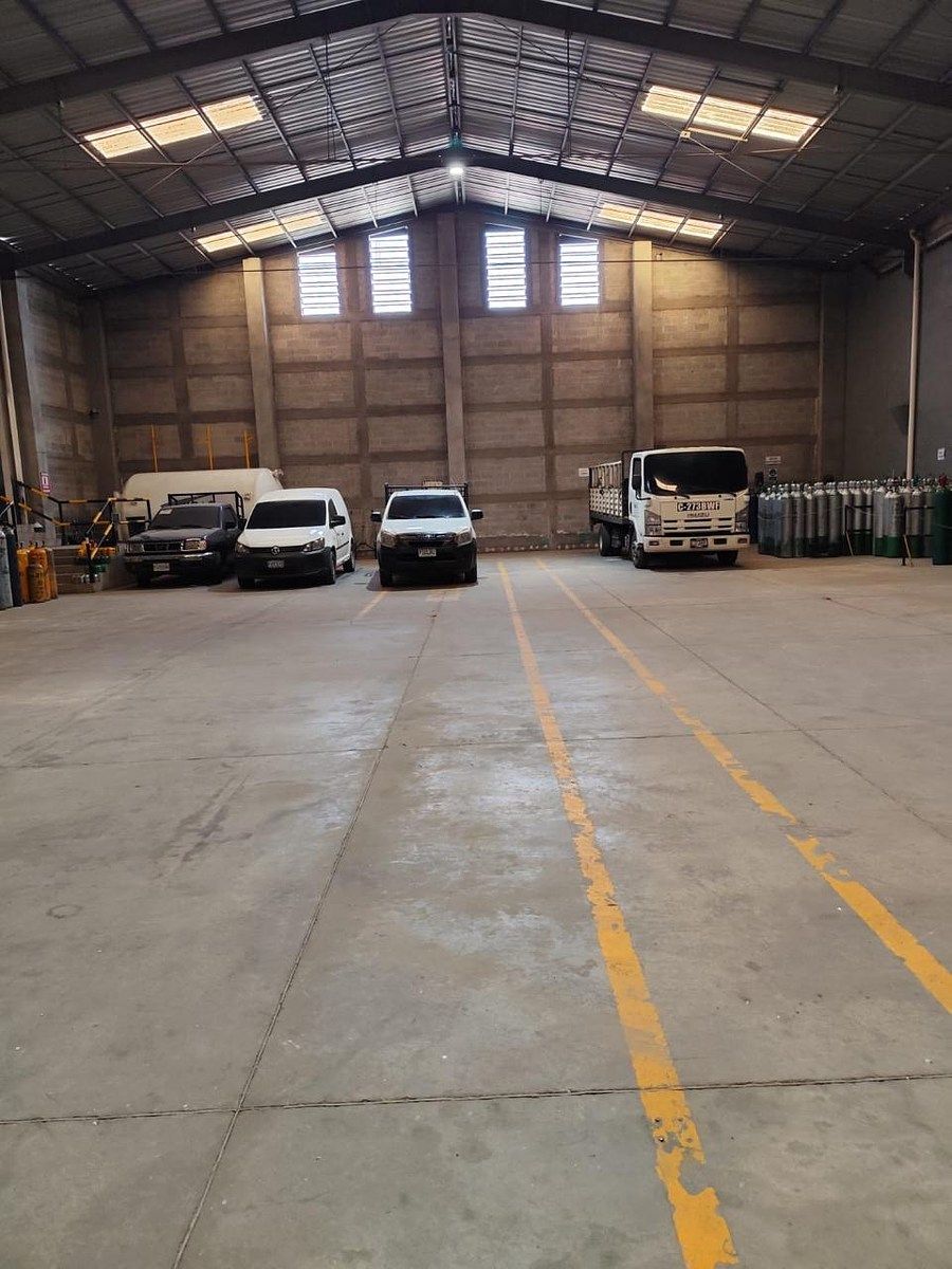 OFIBODEGA EN PARQUE INDUSTRIAL DEL SUR – KM 30.5 RUTA AL PACÍFICO - Image 1