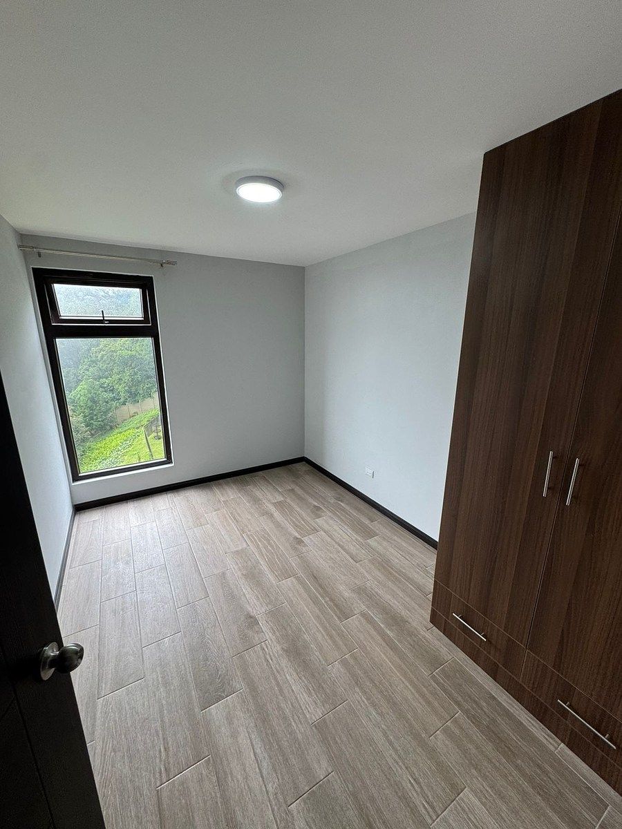 Apartamento en renta en zona 16 - Image 3