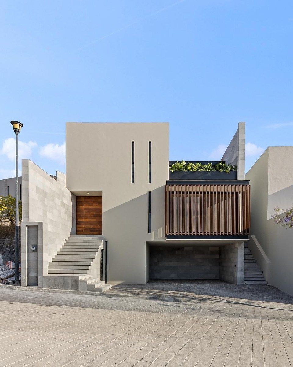 Casa en venta en Lomas del  Campanario Norte,  recámara en planta baja, foto 1 de 28
