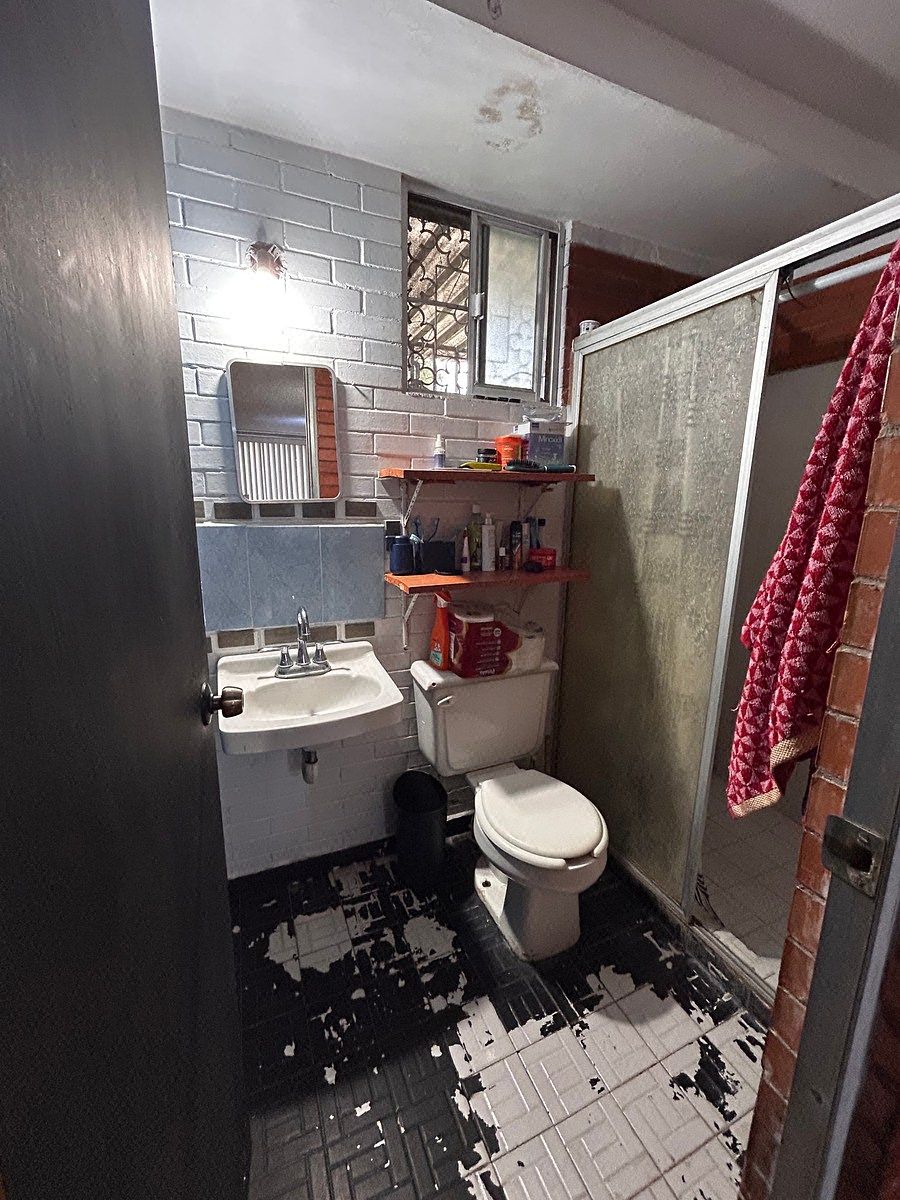 BAÑO, foto 10 de 17