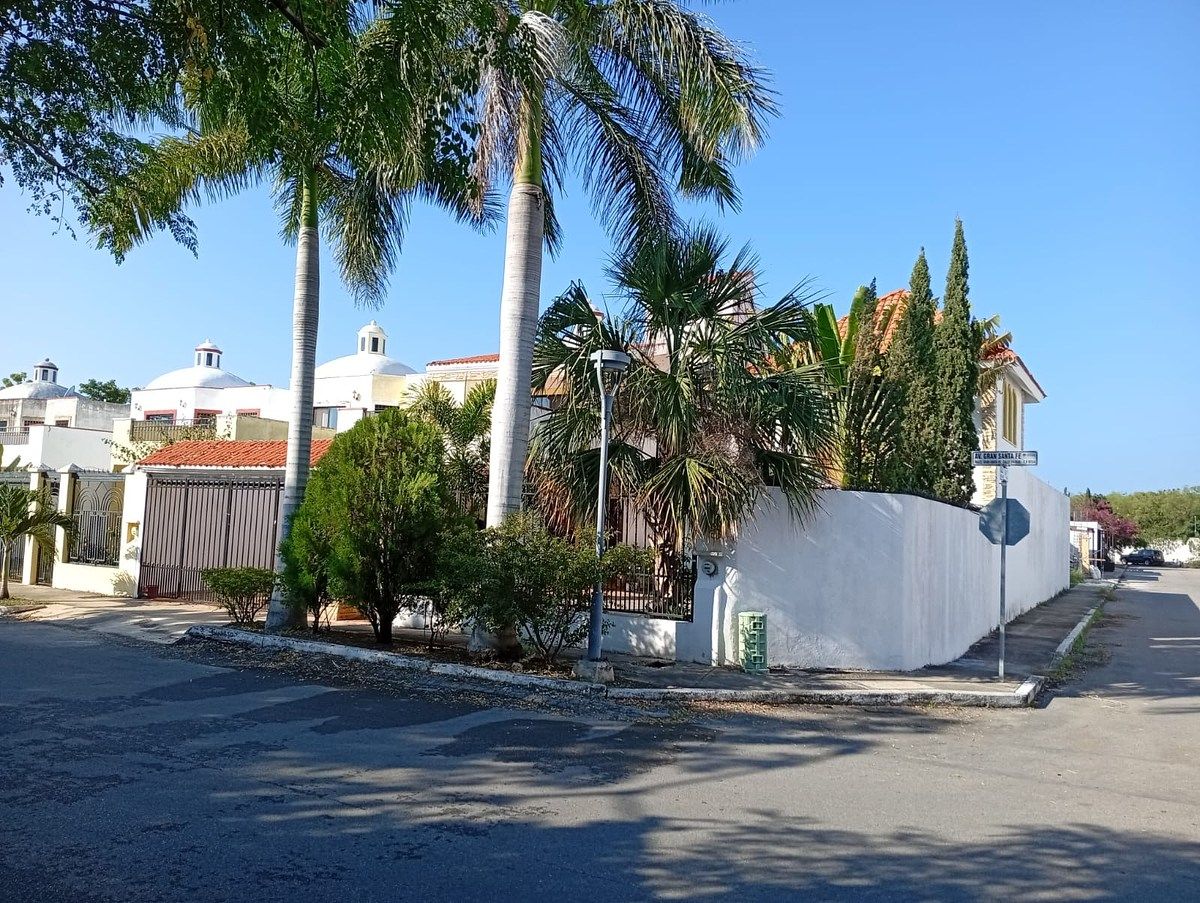 House in Gran Santa Fe, Mérida, photo 5 of 26
