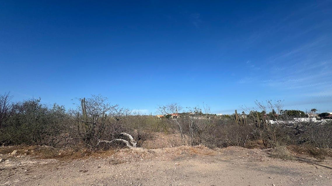 Lote 07 Lomas de Centenario calle 12