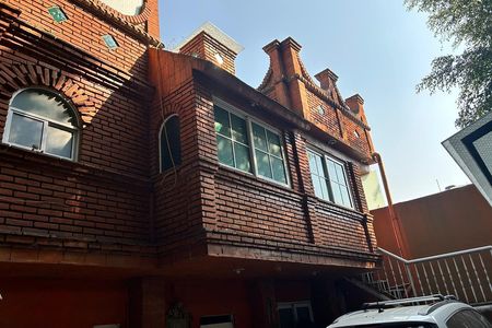 HOUSE FOR SALE IZTAPALAPA