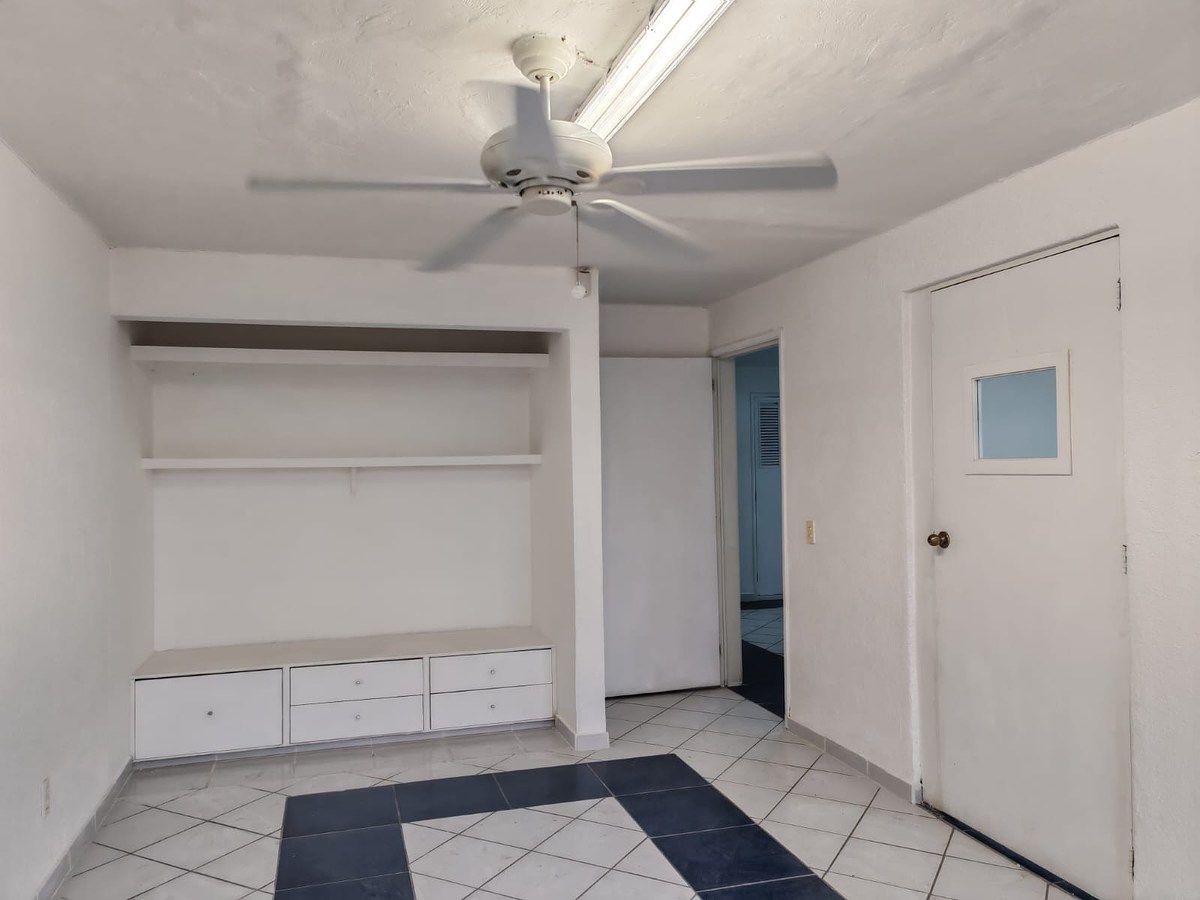 Sala Comercial em Prados de Providencia, Guadalajara, foto 5 de 13