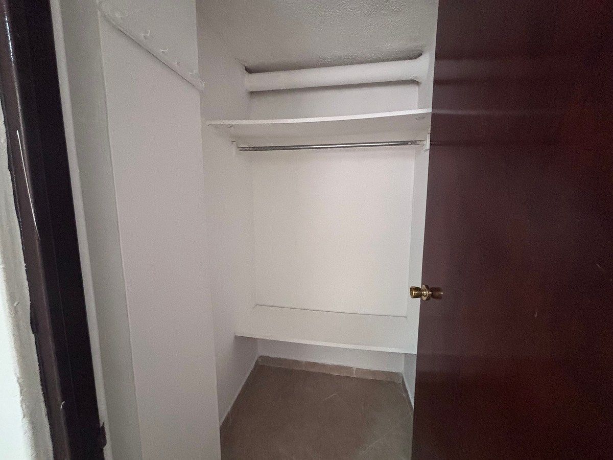 closet cuarto 2, foto 8 de 11