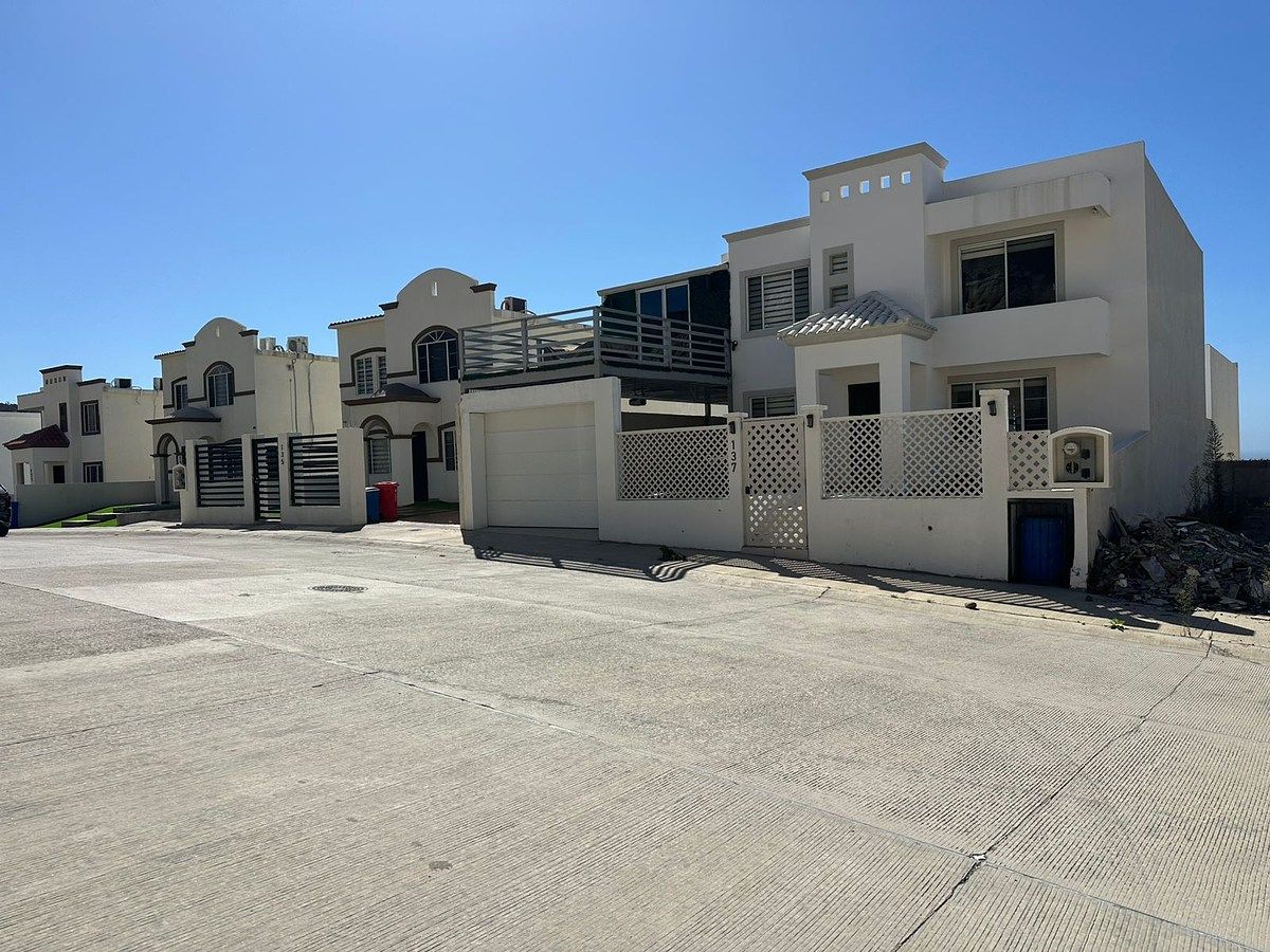 Casa en Colinas del Sauzal, Ensenada, foto 2 de 16