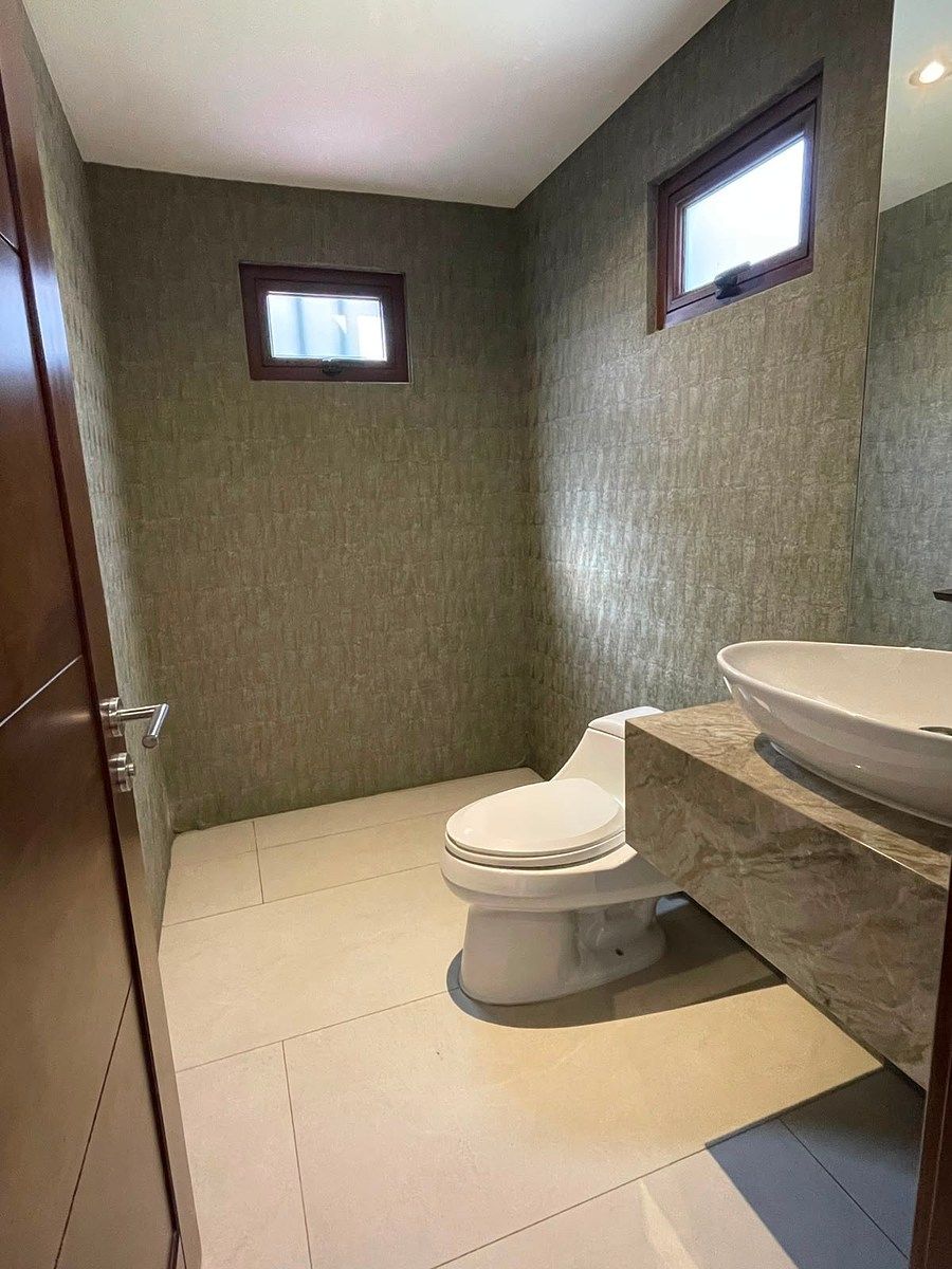Baño Visitas, foto 6 de 20