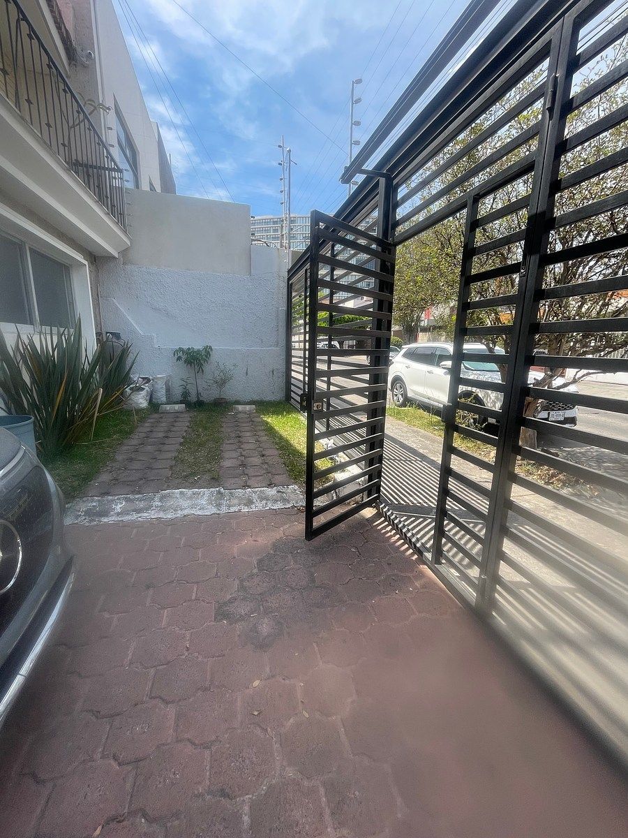 Casa em Prados de Providencia, Guadalajara, foto 2 de 30