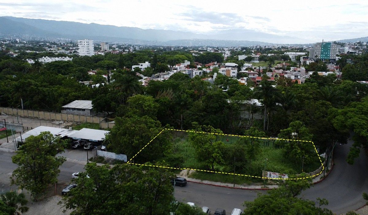 Mixed-use land in front of Caña Hueca, photo 1 of 5