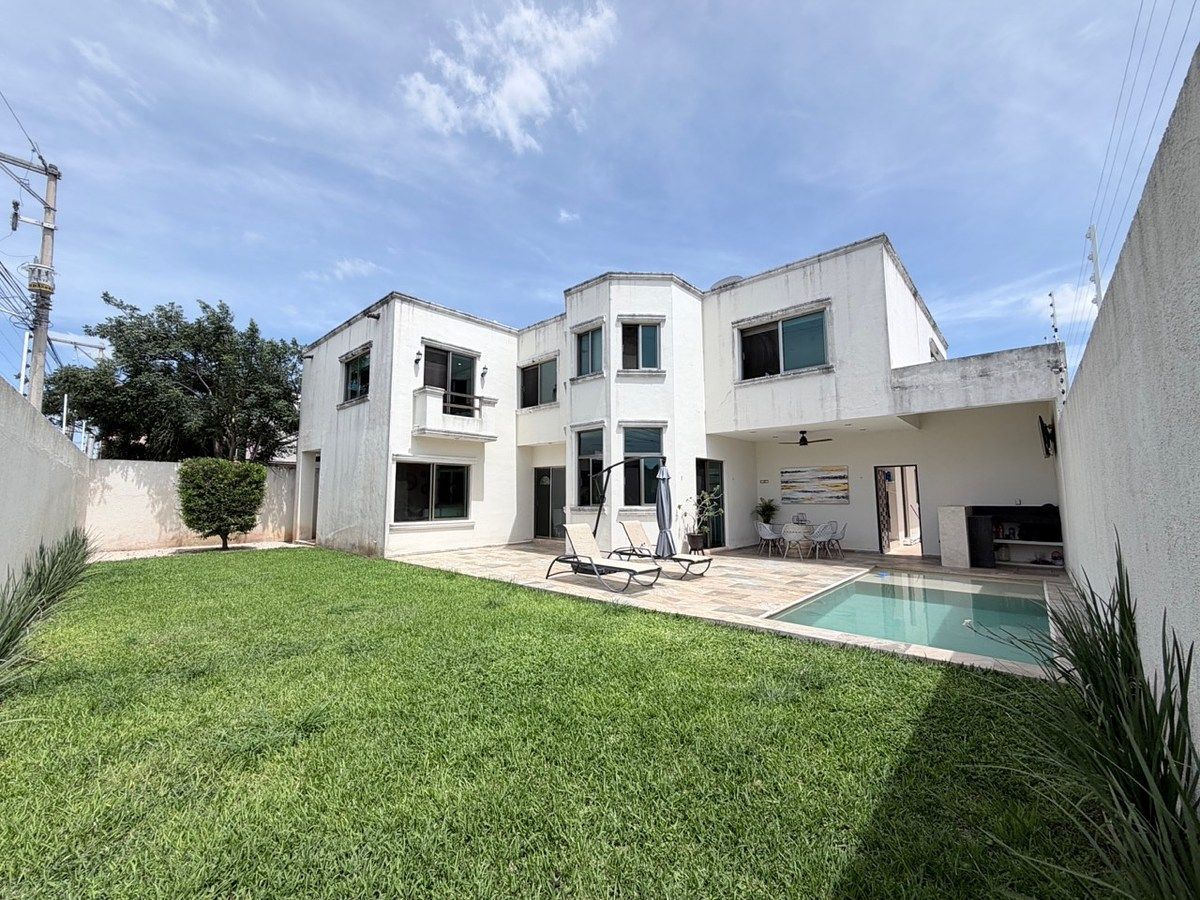 CASA EN VENTA MERIDA PRIVADA MONTEBELLO ESTILO CALIFORNIANO, ENTREGA INMEDIATA, foto 1 de 29