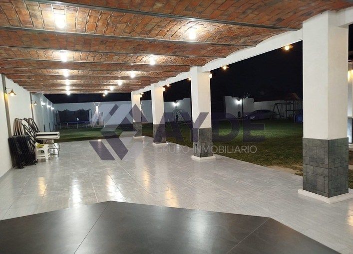 CASA PARA HABITAR O PARA OFICINAS EN RENTA EN EL REFUGIO DEL VALLE, foto 1 de 4