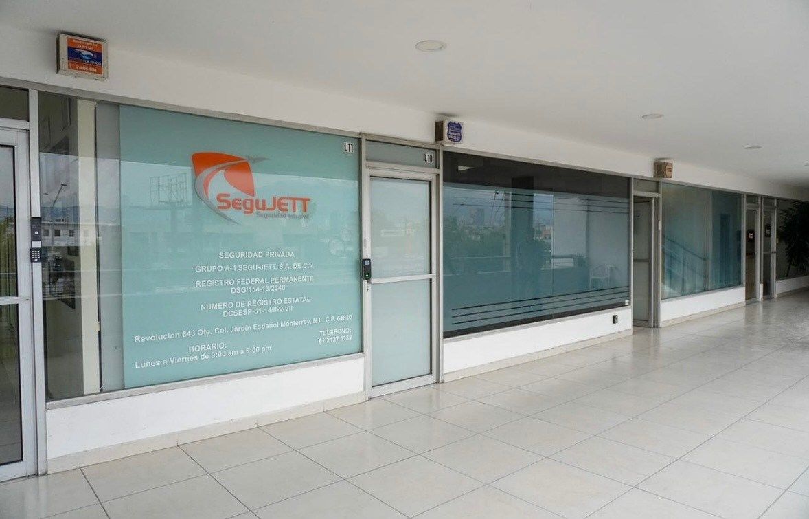 Retail Space in Plaza Revolución, Monterrey, photo 5 of 7