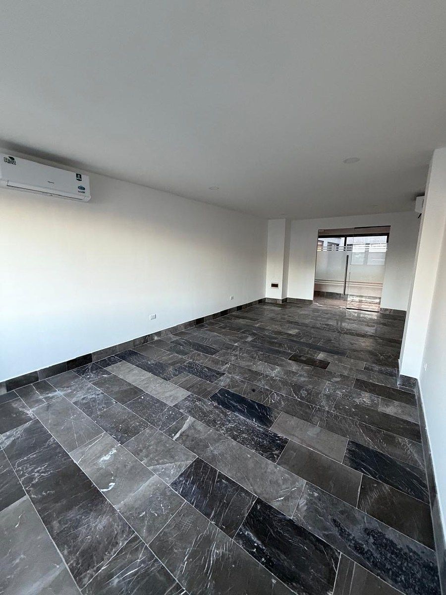ESPACIO PARA USO COMERCIAL EN RENTA EN METRO BUSINESS CENTER, foto 1 de 13