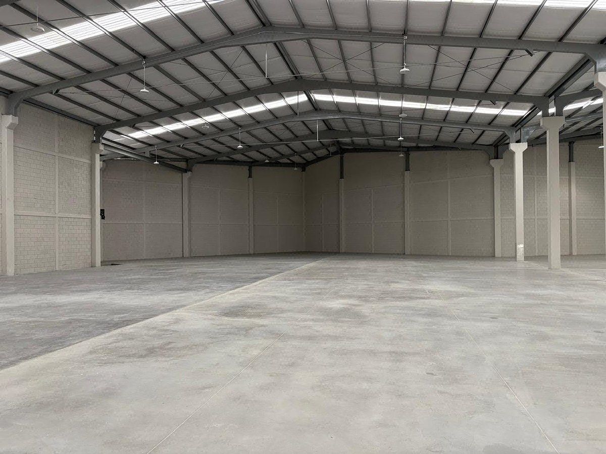 Commercial Storage Unit in Terra Park Santa Catarina, Santa Catarina, photo 9 of 23