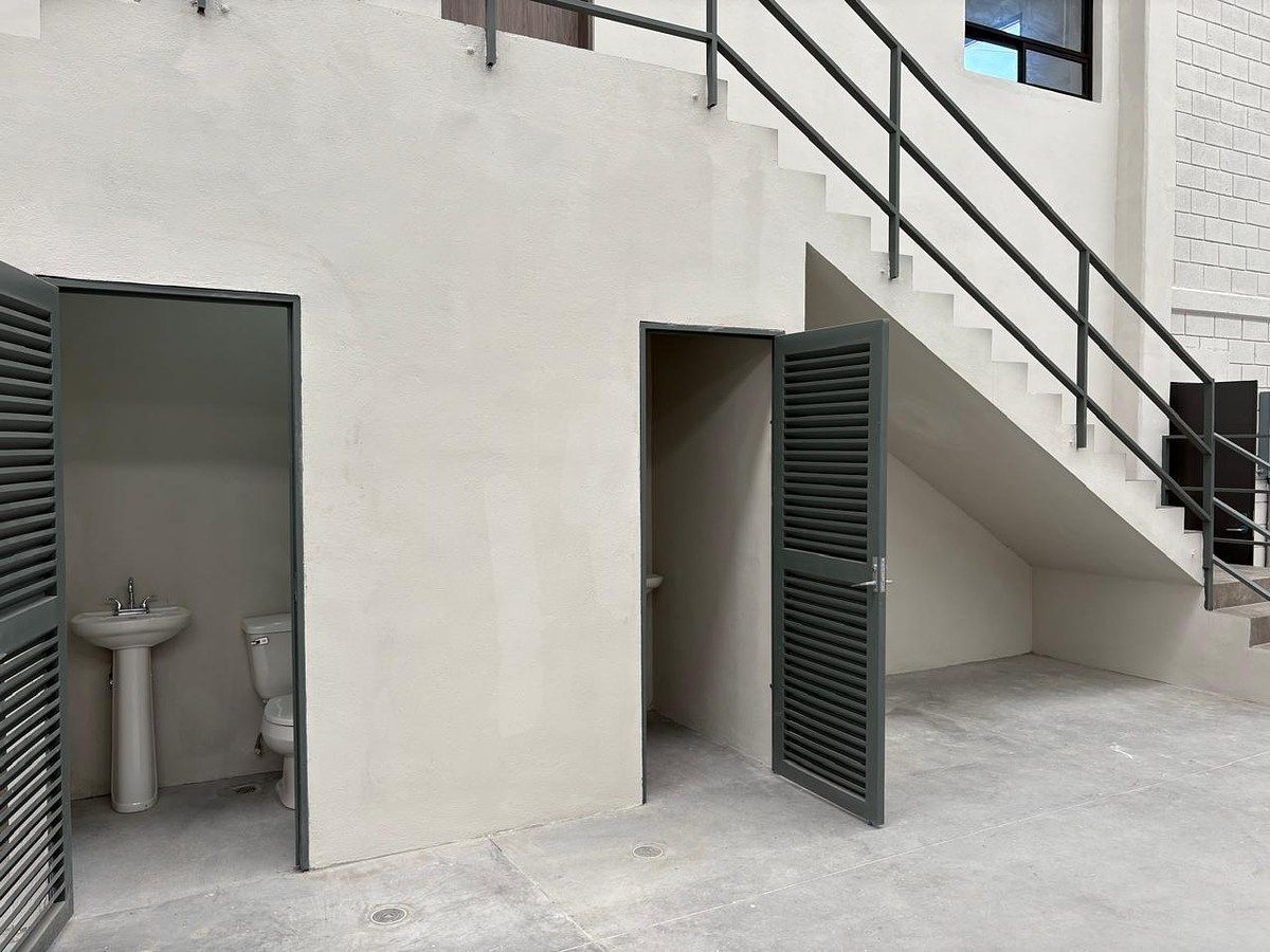 Commercial Storage Unit in Terra Park Santa Catarina, Santa Catarina, photo 20 of 23