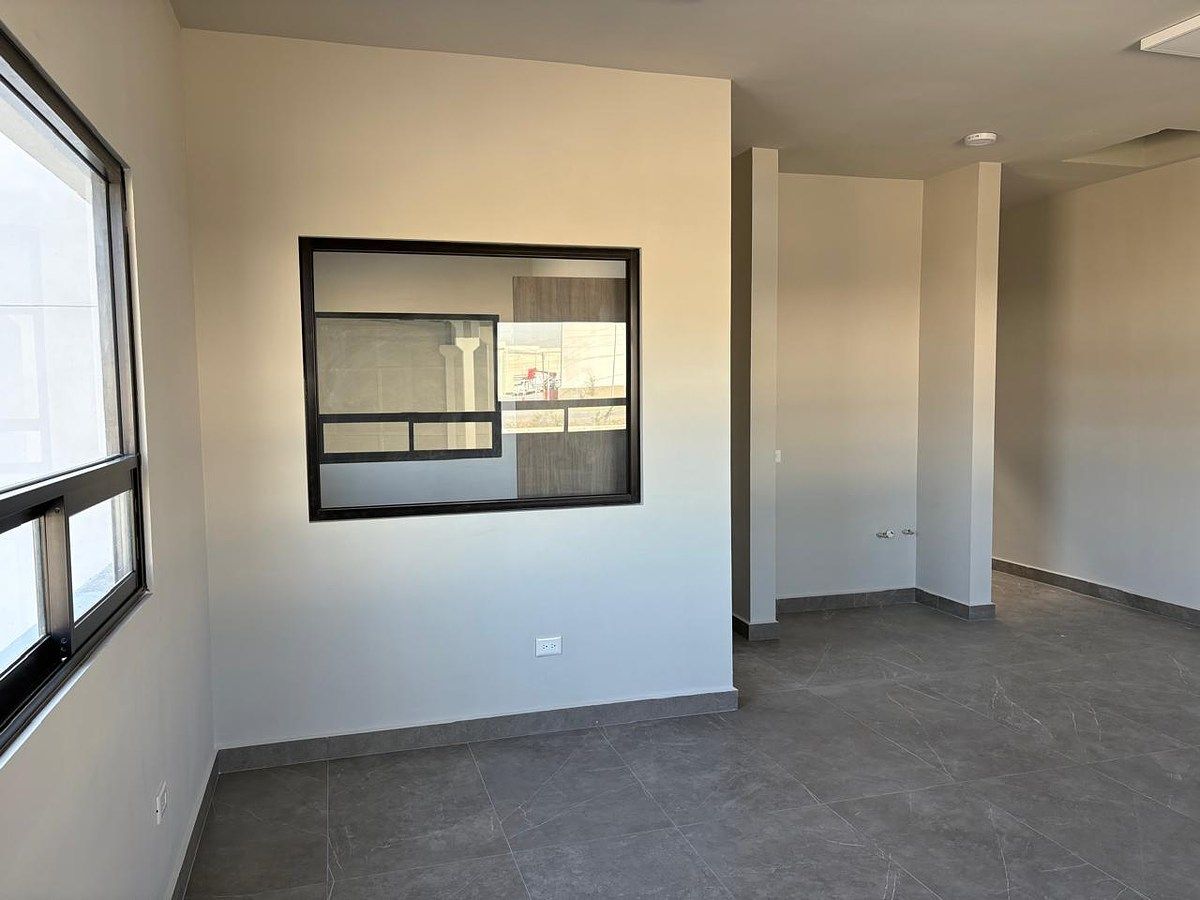 Commercial Storage Unit in Terra Park Santa Catarina, Santa Catarina, photo 21 of 23