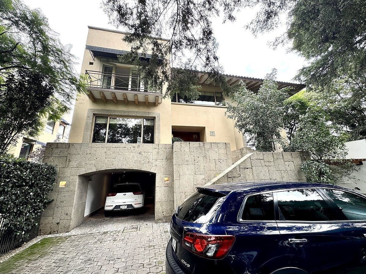 Casa en condominio en venta en Jardines del Pedregal, foto 1 de 48