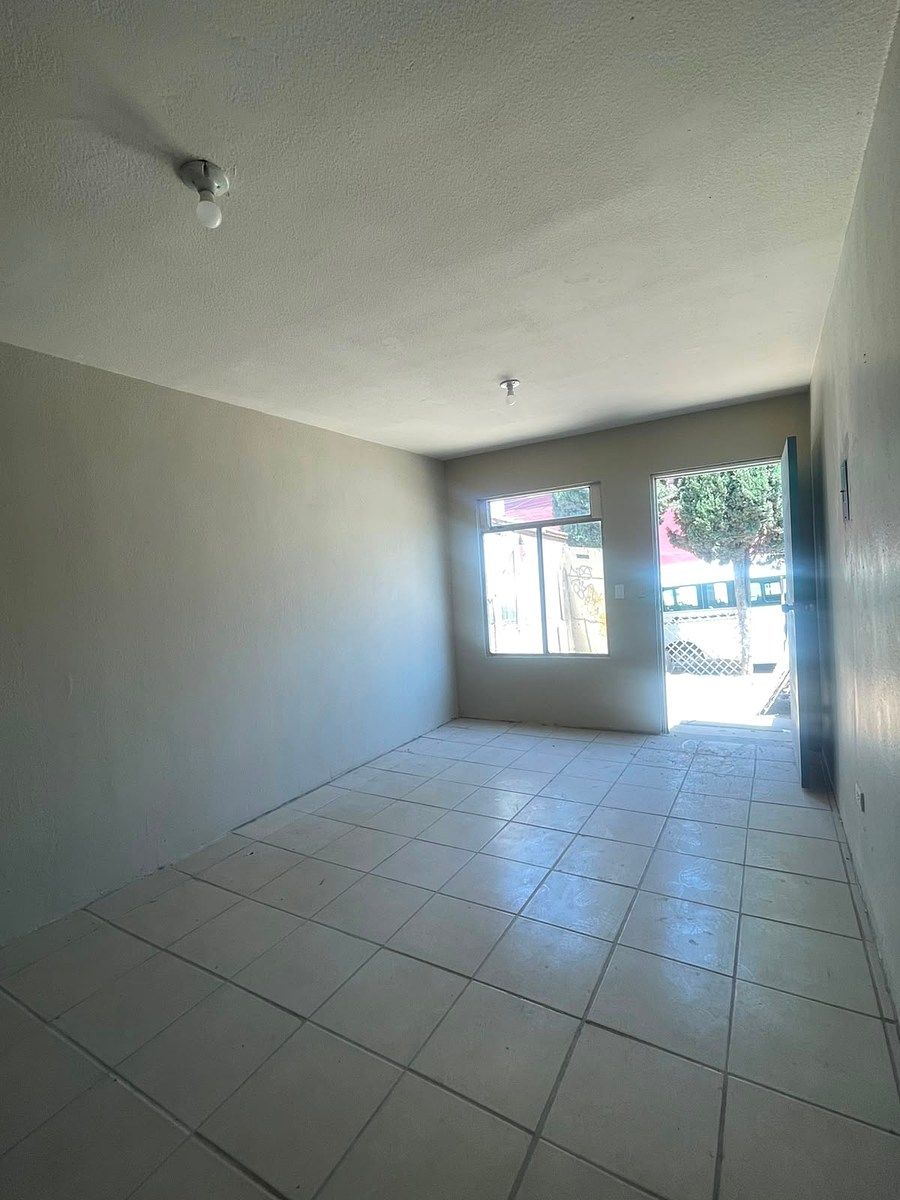 Casa en Urbivilla del Prado, Tijuana, foto 2 de 15