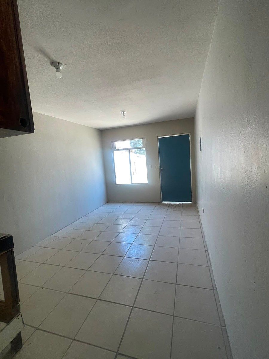 Casa en Urbivilla del Prado, Tijuana, foto 3 de 15