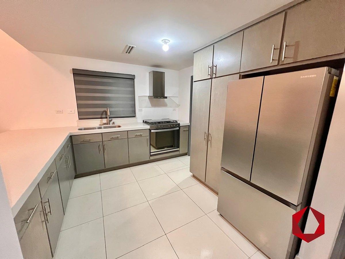 Casa en Altaria Residencial, Mexicali, foto 3 de 19