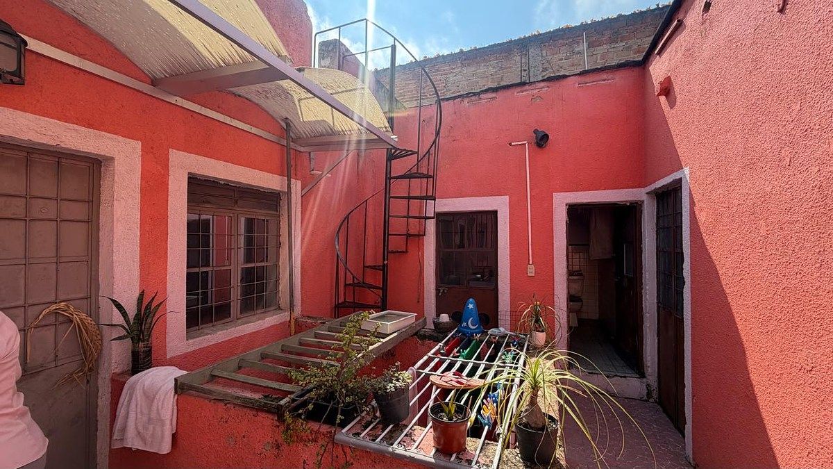 Building in Oblatos, Guadalajara, photo 9 of 14