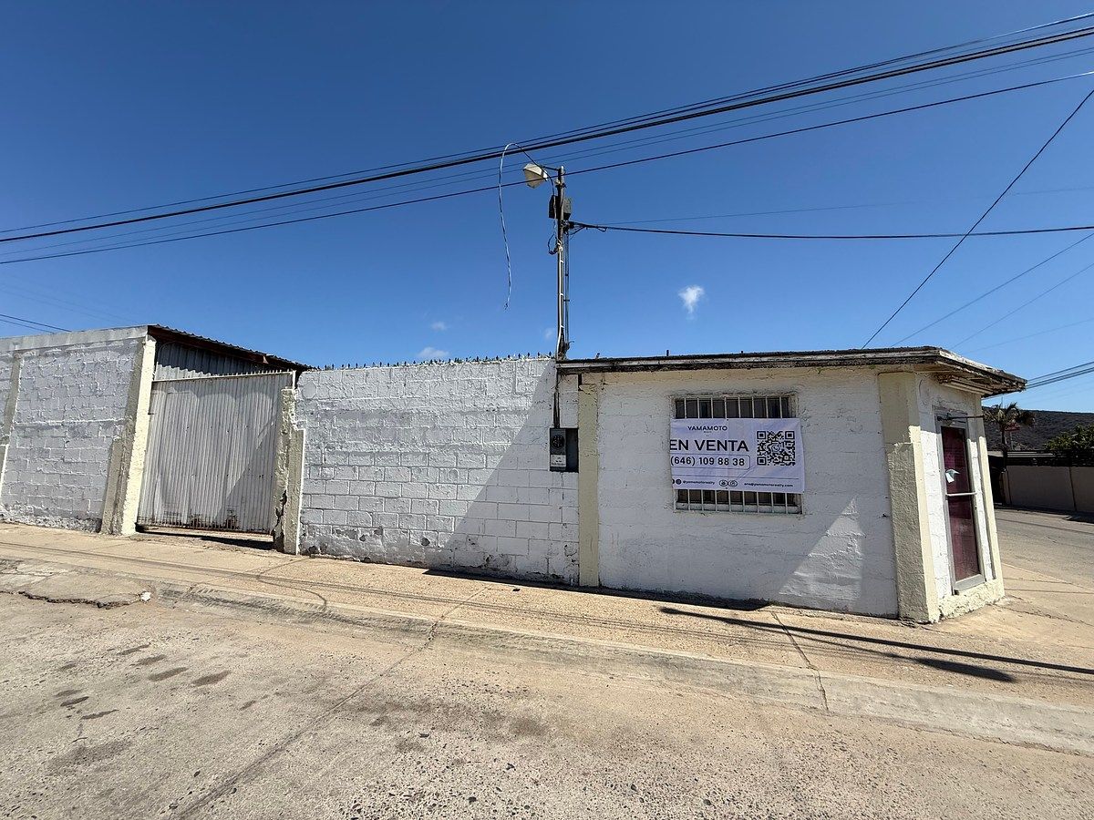 Commercial Storage Unit in California, Ensenada, photo 2 of 18