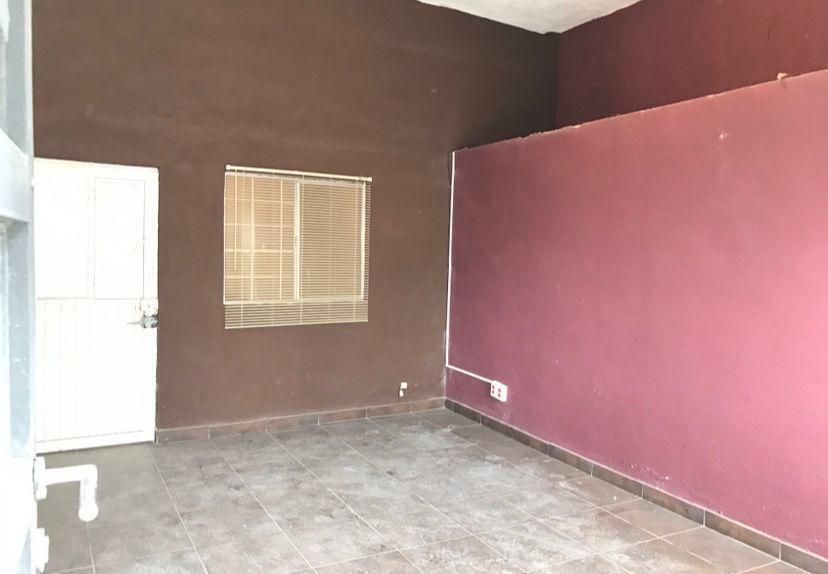 Bodega comercial en Villa Olímpica, Guadalupe, foto 16 de 18