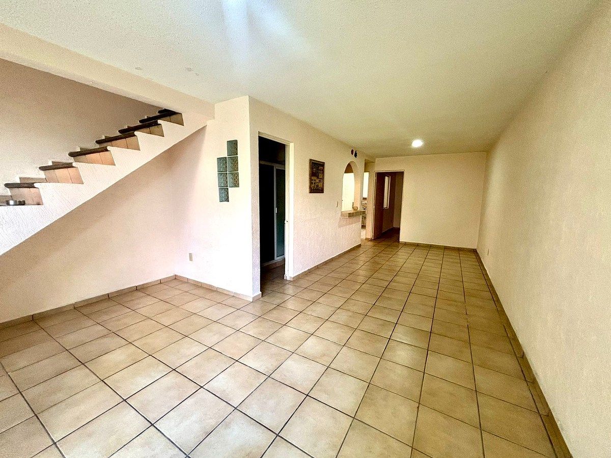 Casa con jardín y amenidades en el centro de Xochitepec Morelos, foto 1 de 24