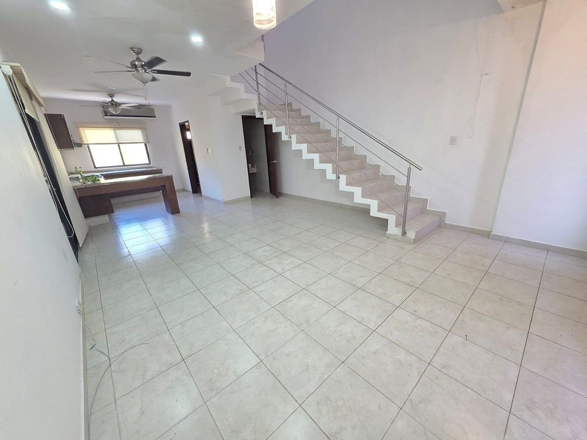Casa en Lomas de la Rioja, Alvarado, foto 2 de 28