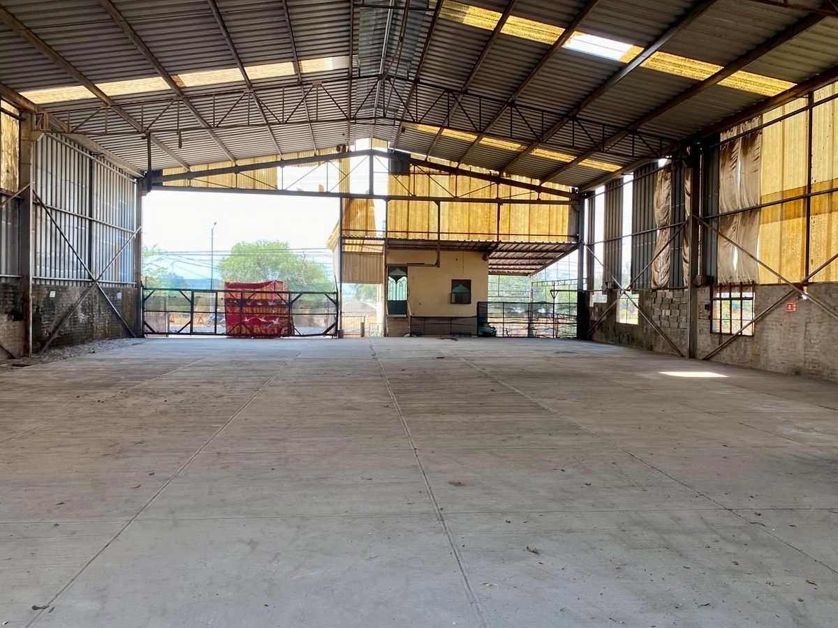 Commercial Storage Unit in Santa Cruz de las Flores, Tlajomulco de Zúñiga, photo 2 of 3