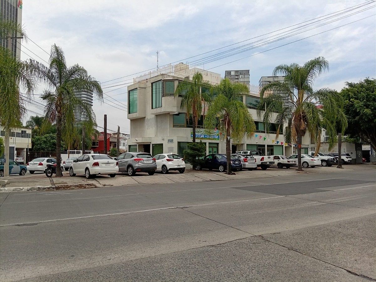 Building in Providencia 1a Secc, Guadalajara, photo 2 of 25