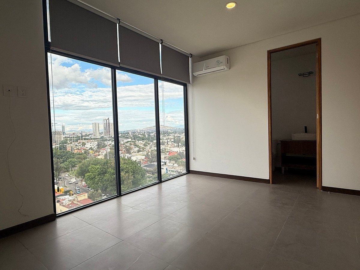 Departamento en Jardines de La Patria, Zapopan, foto 13 de 31