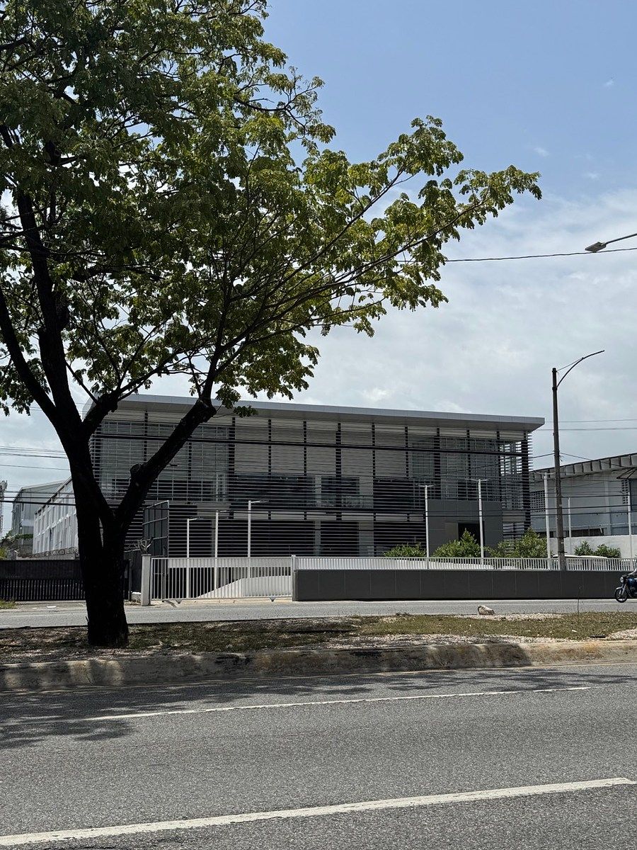 Edificio Comercial Independiente de 3,400 m² en Alquiler | Av. Luperón, Santo Do, foto 1 de 25