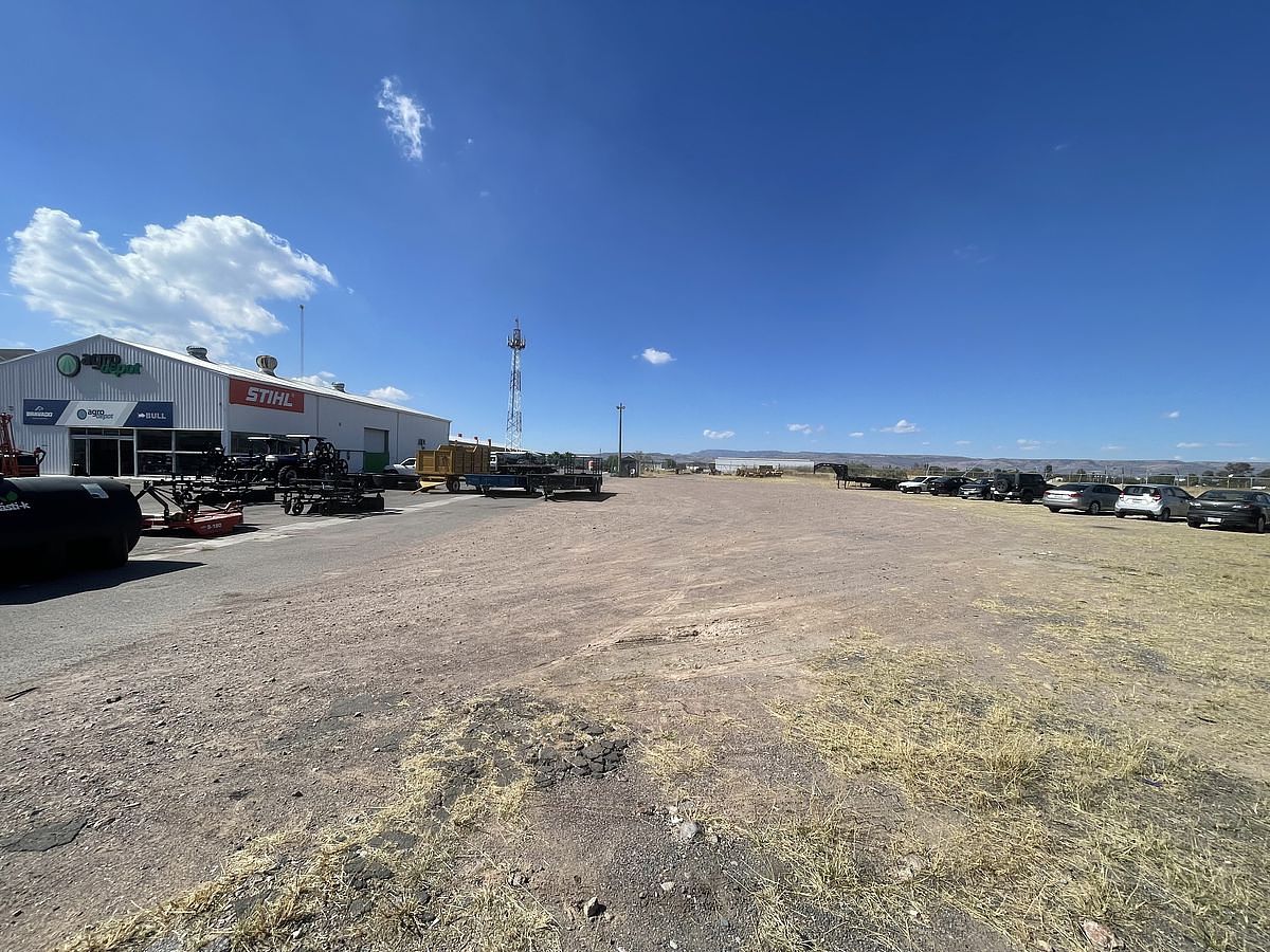 Terreno en Renta sobre salida a Zacatecas - miniatura 2