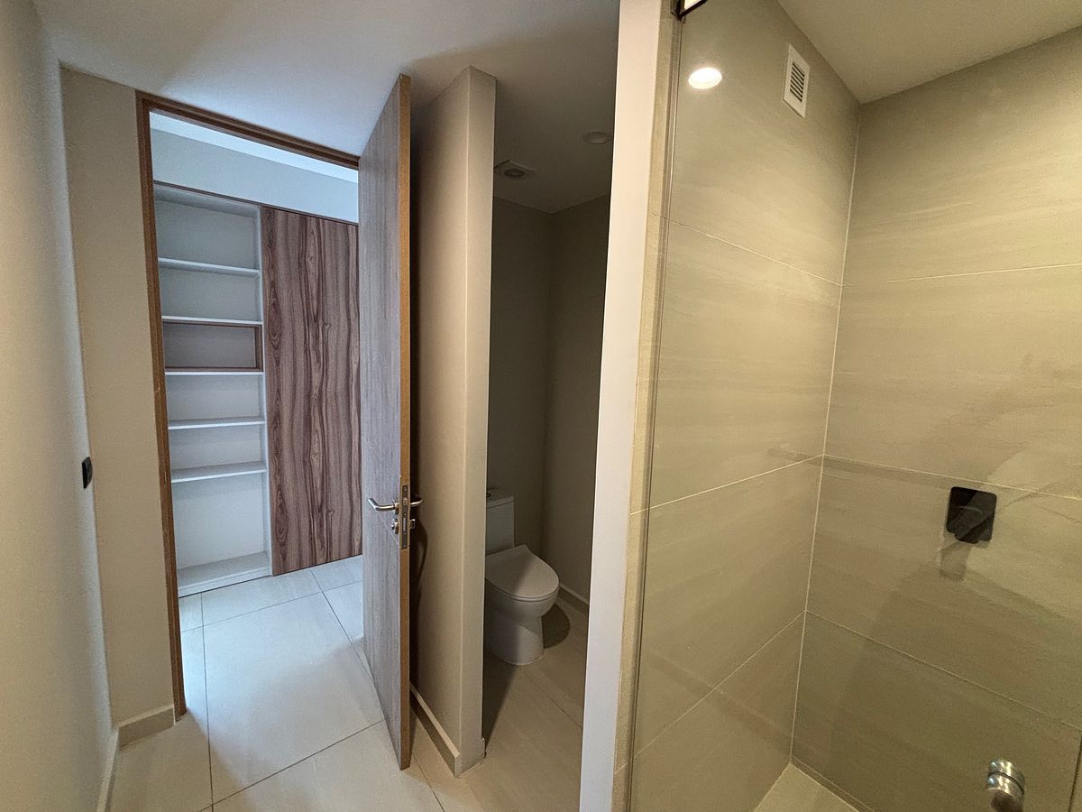 Baño 2, foto 13 de 26