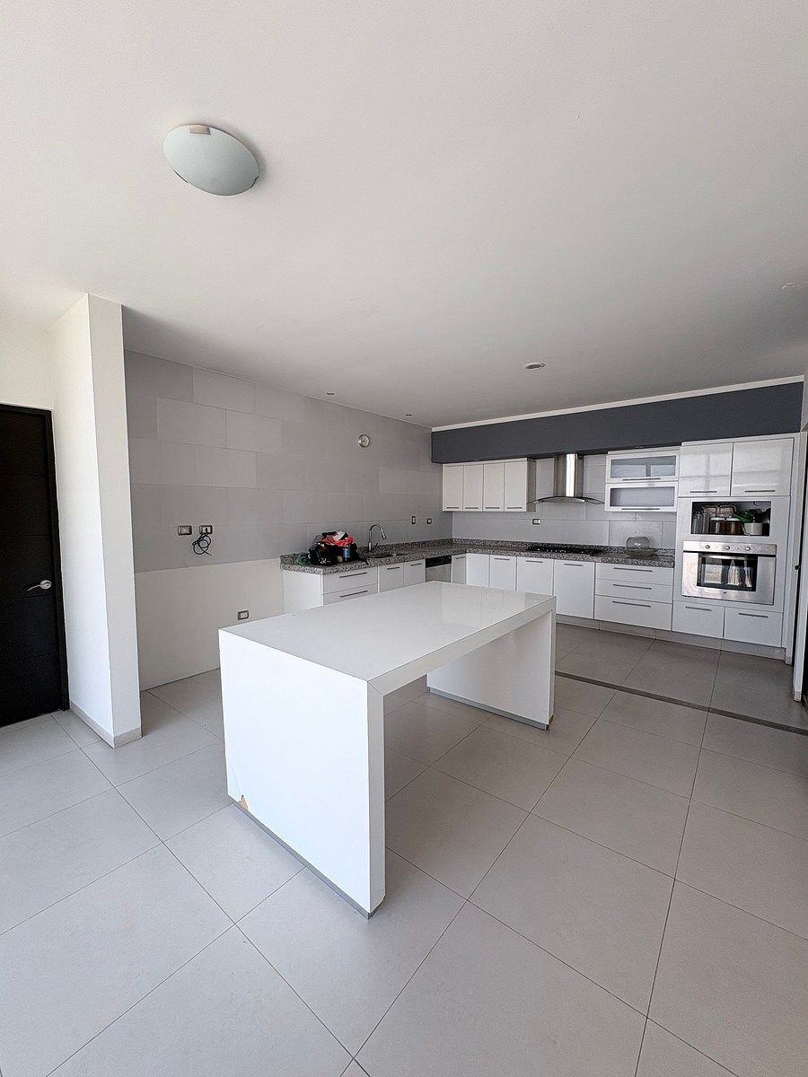 House in Gated Community in Trojes de Alonso, Aguascalientes, photo 8 of 18