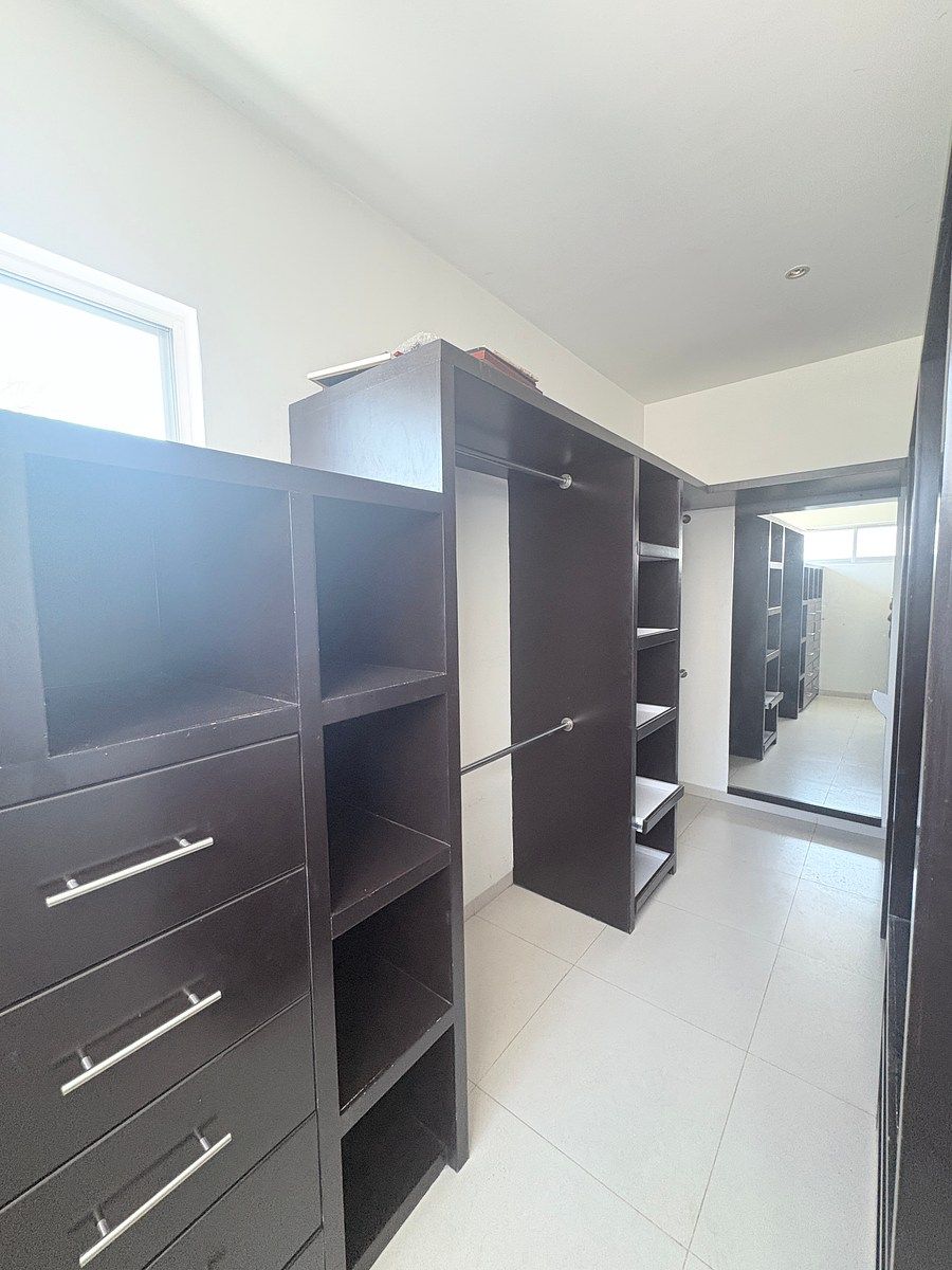House in Gated Community in Trojes de Alonso, Aguascalientes, photo 12 of 18